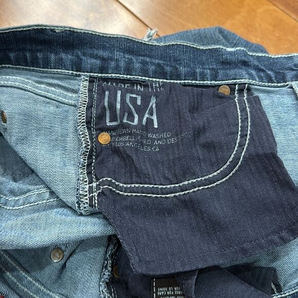 7 for all mankind women’s Distressed Denim Shorts size 28 - Picture 8 of 11